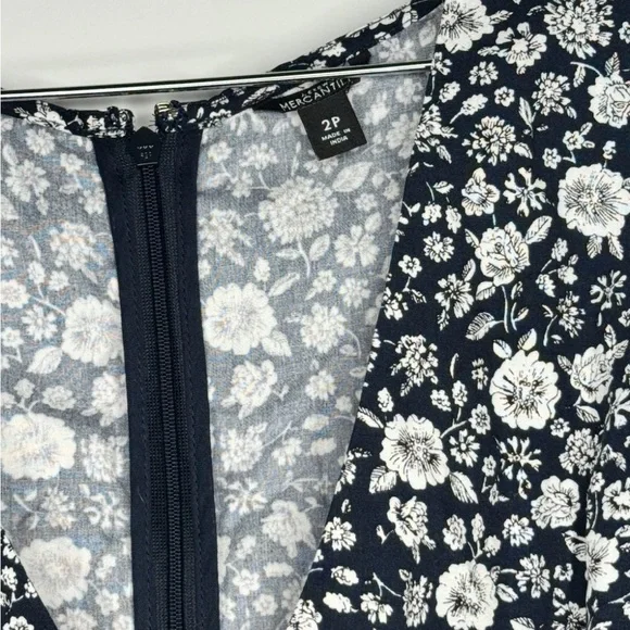 J Crew Mercantile Blue White Floral Ruffle Hem Mini Dress Women's Size 2 - Picture 4 of 6